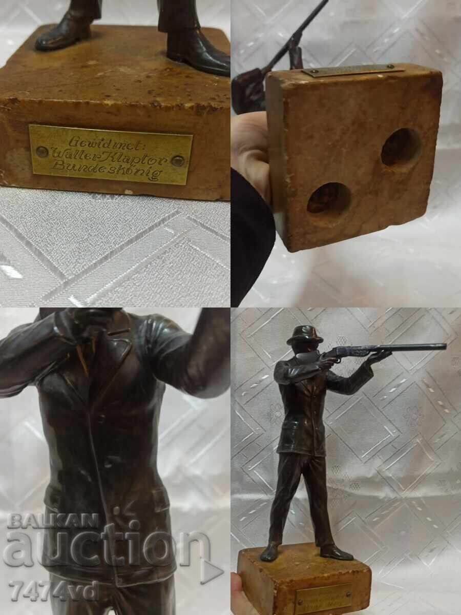 Sculptură masivă veche a unui arcaș 1910/20 - 5 Sculptură masivă veche a unui arcaș 1910/20 - 5