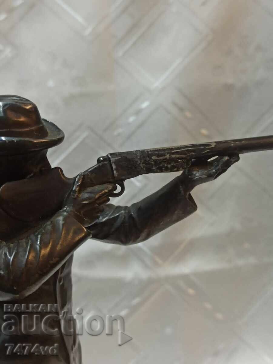 Sculptură masivă veche a unui arcaș 1910/20 - 7 Sculptură masivă veche a unui arcaș 1910/20 - 7