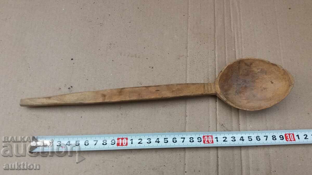 LINGURĂ VECHE DE LEMN cu preț 1.99 BGN | € 1.02 LINGURĂ VECHE DE LEMN cu preț 1.99 BGN | € 1.02