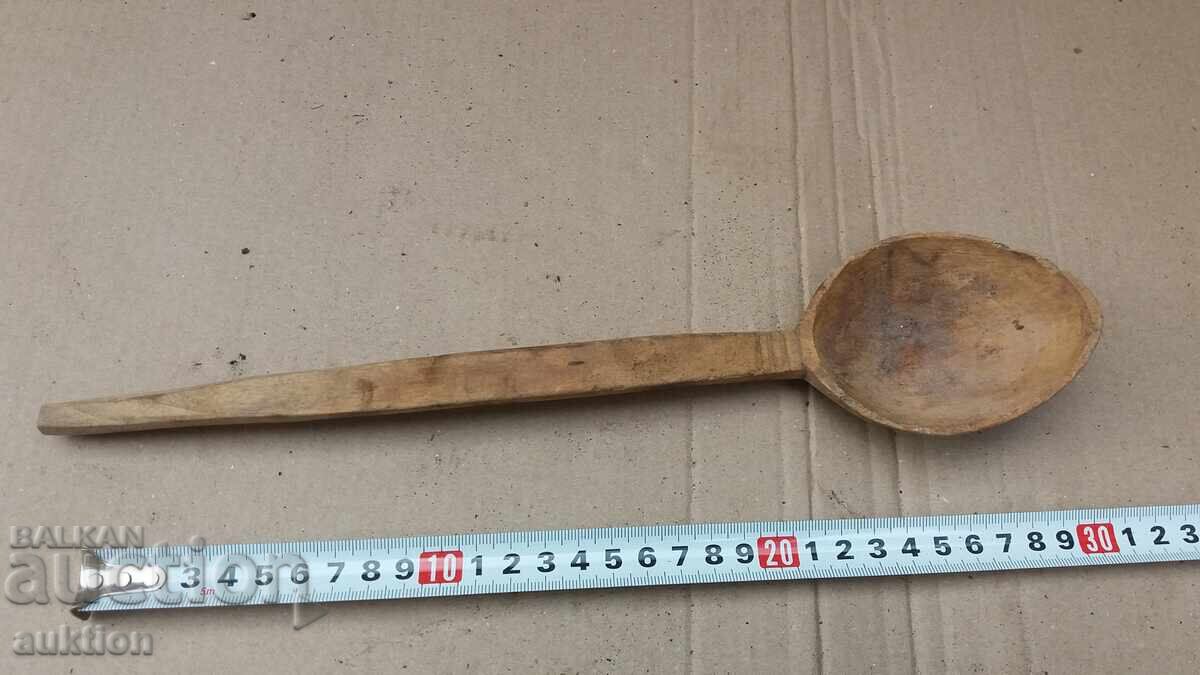Livrarea LINGURĂ VECHE DE LEMN Livrarea LINGURĂ VECHE DE LEMN