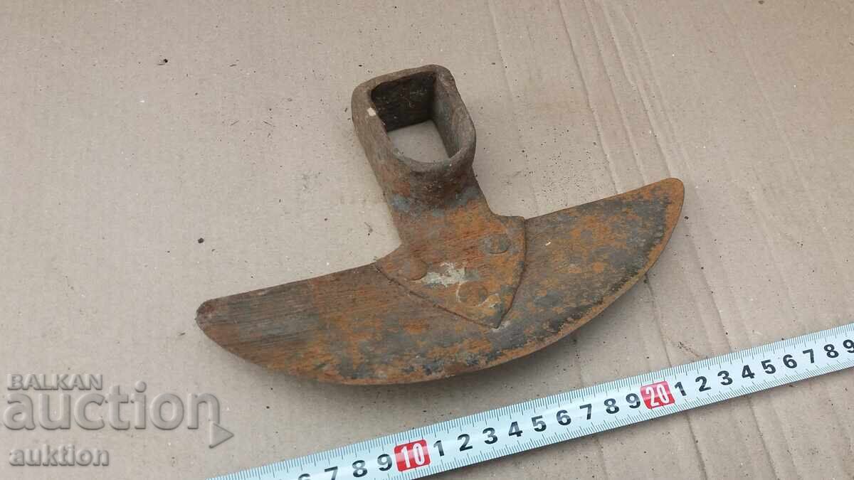 СТАРА МАСИВНА МОТИКА - 5