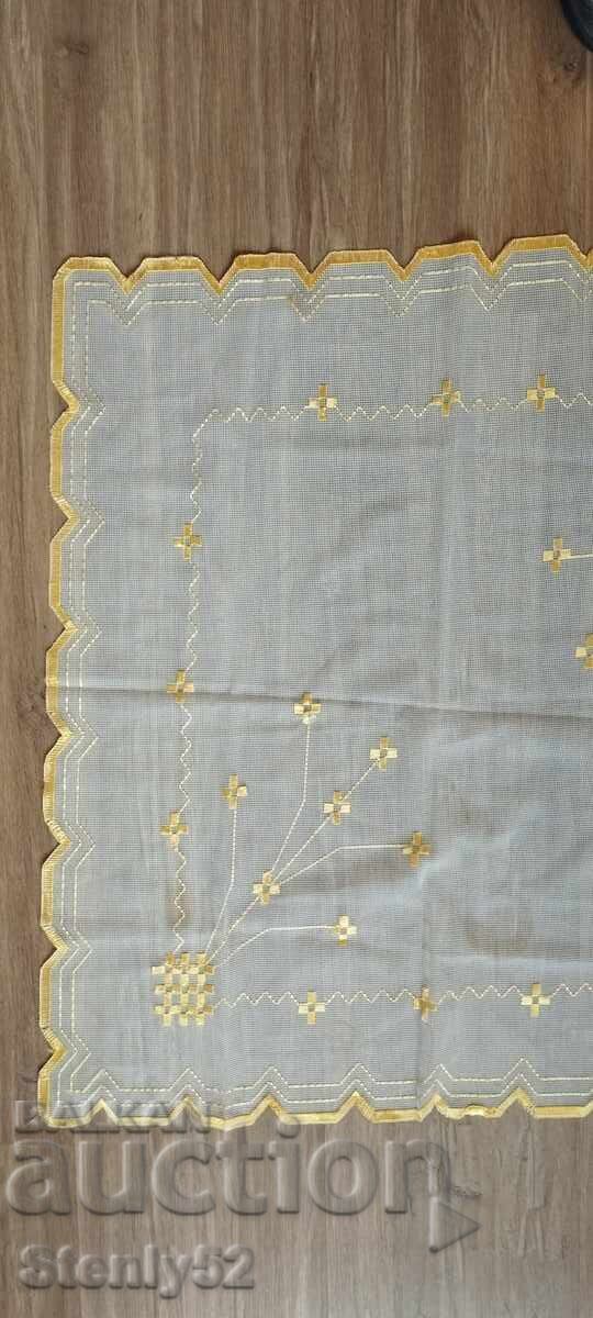 Κάλυμμα, τετράγωνο τούλι 65/65 εκ., χειροποίητο κέντημα