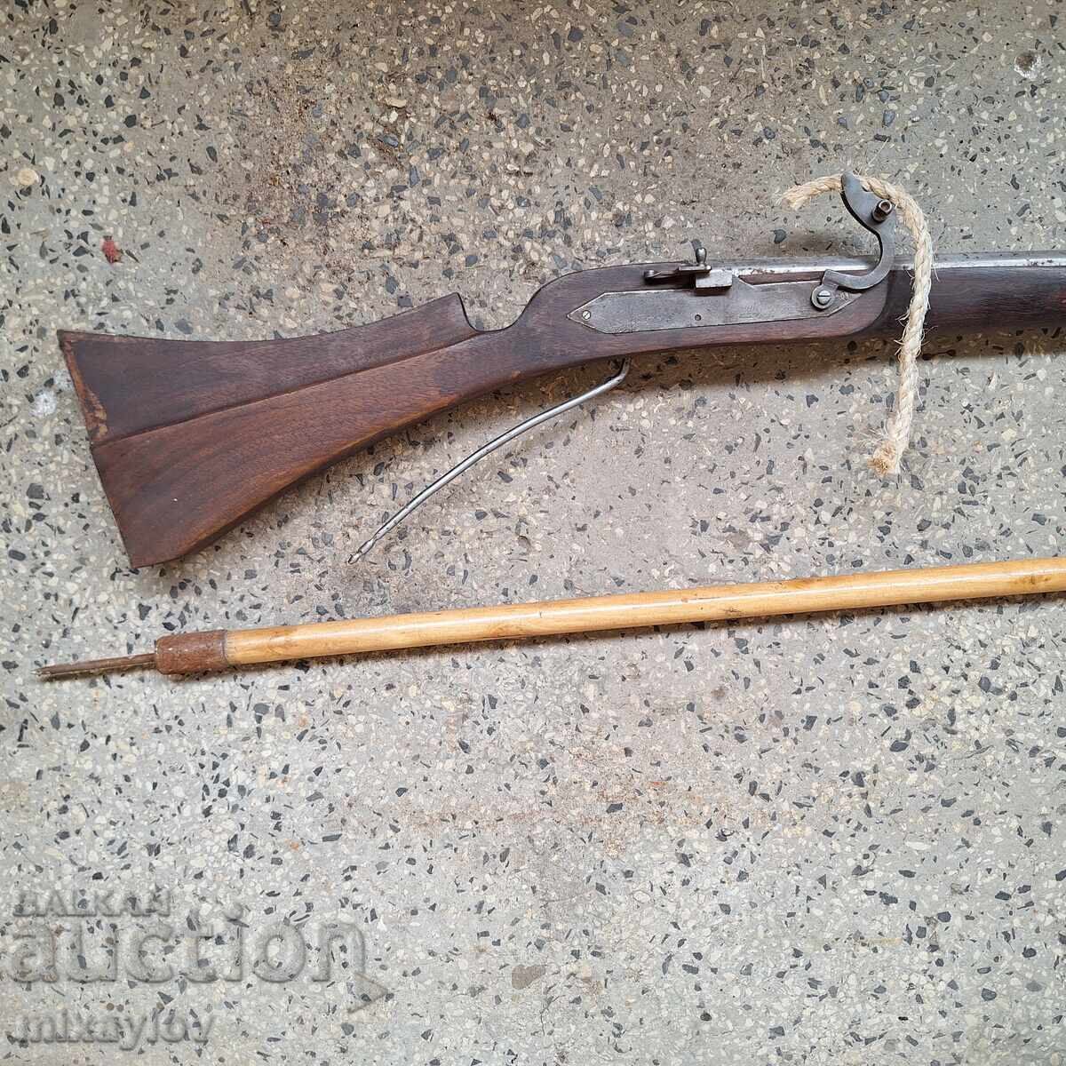 Auction Matchlock rifle, pistol Auction Matchlock rifle, pistol
