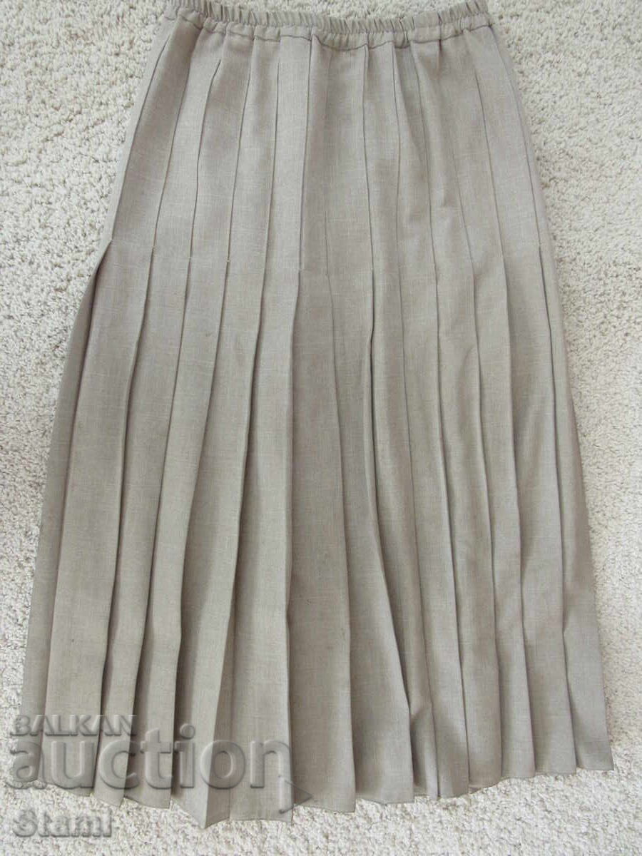 Fustă plisată, culoarea cappuccino, mărimea L - 5