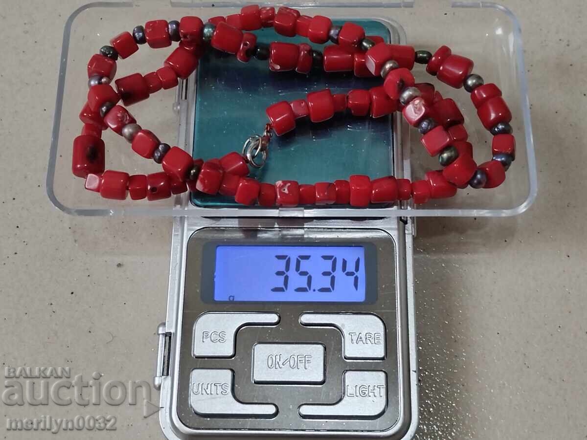 Доставка на Стар градски гердан от корали колие, бижу, накит Доставка на Стар градски гердан от корали колие, бижу, накит