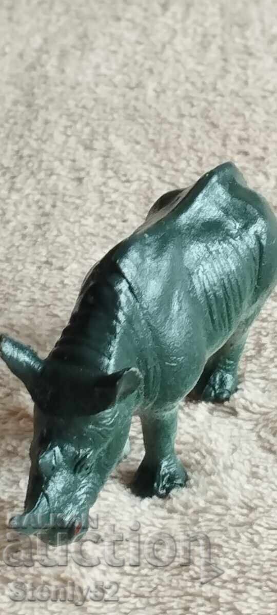 Plastic Rhinoceros Figure, dimensions 8/4 cm Plastic Rhinoceros Figure, dimensions 8/4 cm