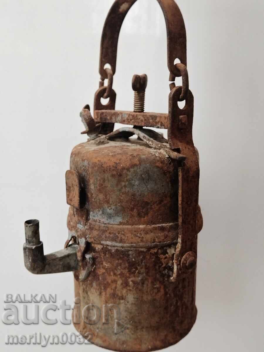 Livrarea Lampă veche de minerit cu carbid, reflector, lanternă