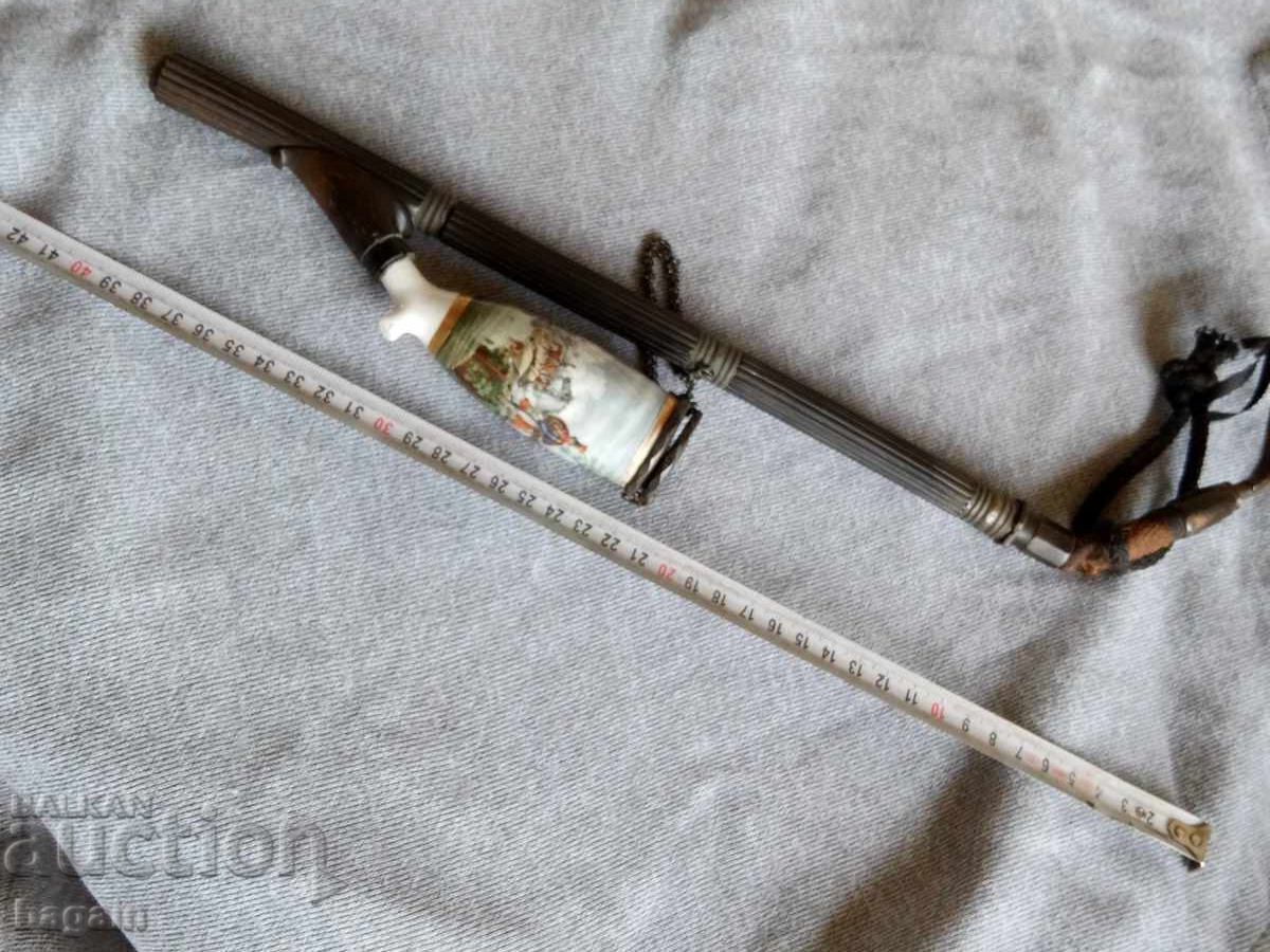 A unique pipe. - 5