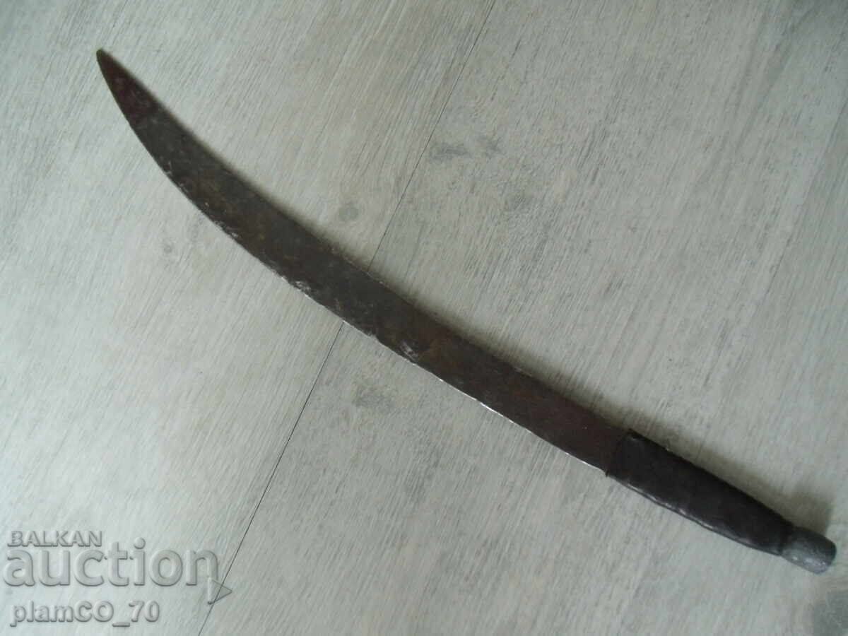 Auction №7966 Old African Machete Auction №7966 Old African Machete