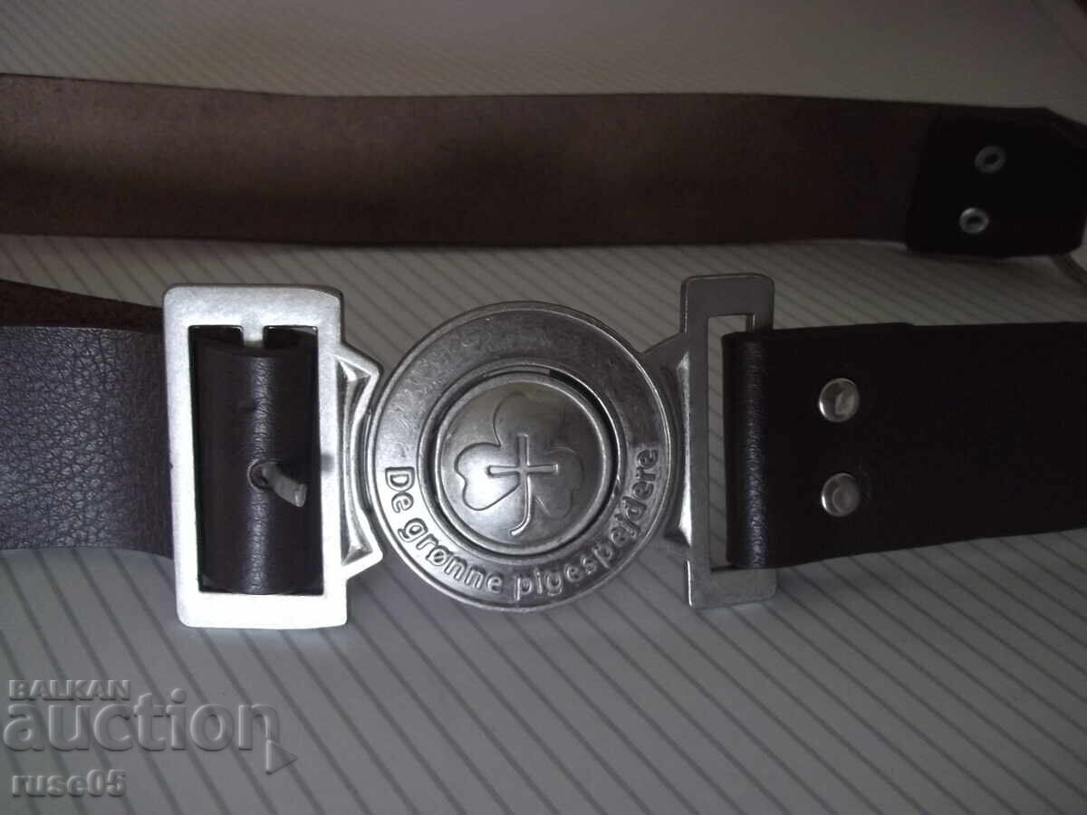 Curea de piele - 4 cu preț 10.00 BGN | € 5.11 Curea de piele - 4 cu preț 10.00 BGN | € 5.11