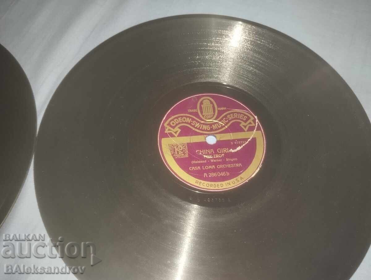 Auction Lot of old bakelite records Auction Lot of old bakelite records