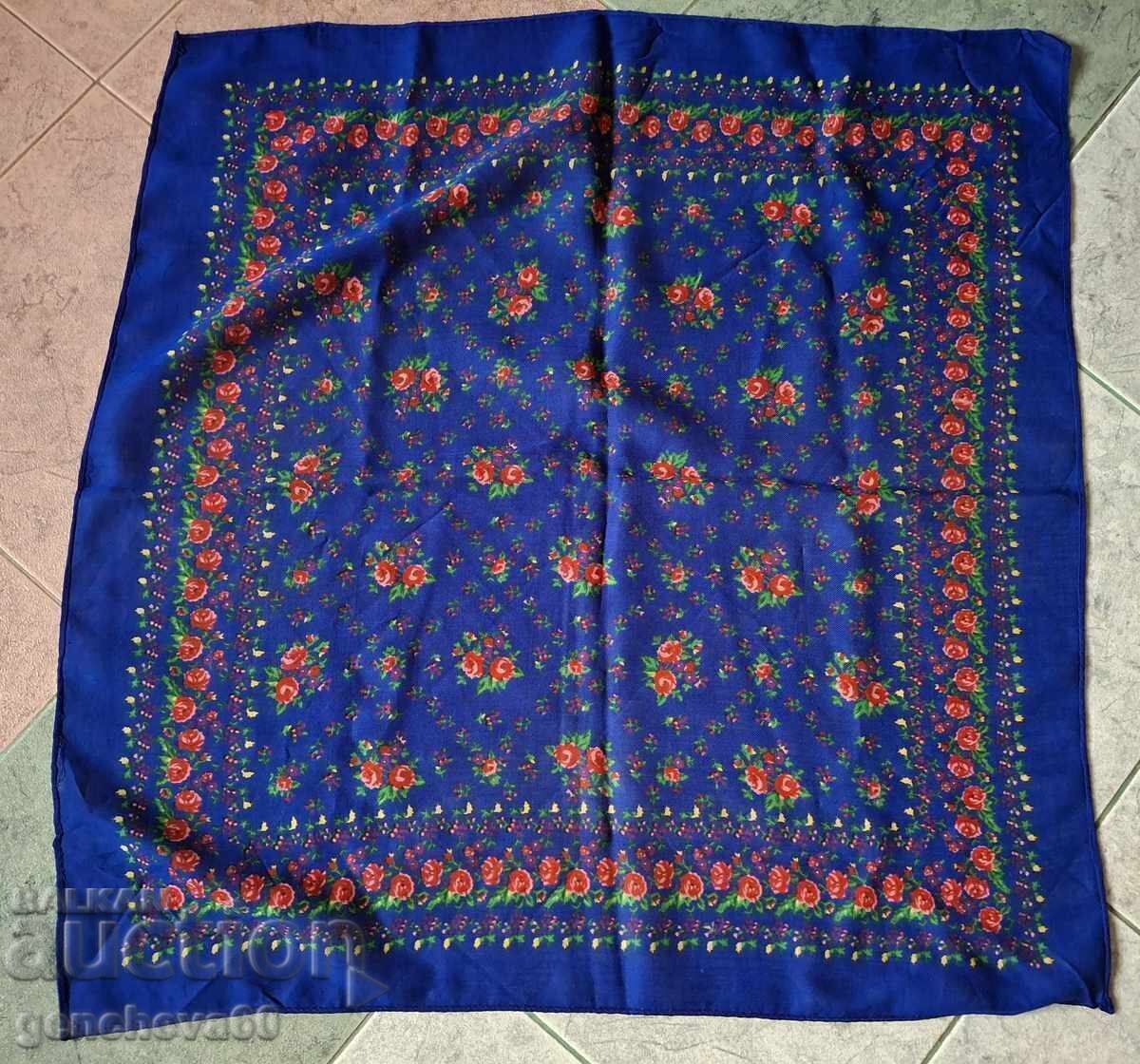 Eșarfă etno 100% lână cu preț € 15.00 | 29.34 BGN