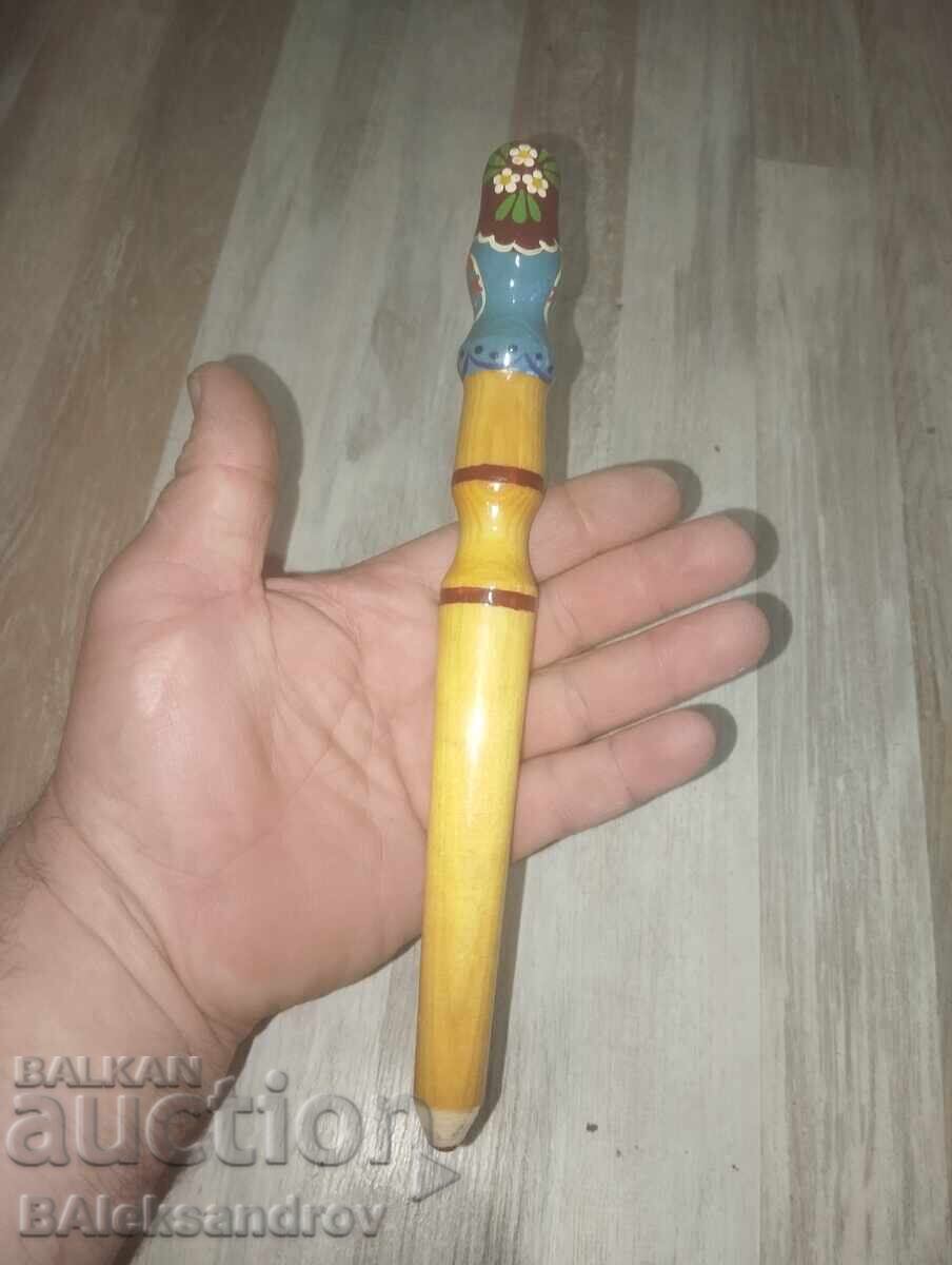 Delivery of Large Russian pencil with matryoshka Delivery of Large Russian pencil with matryoshka