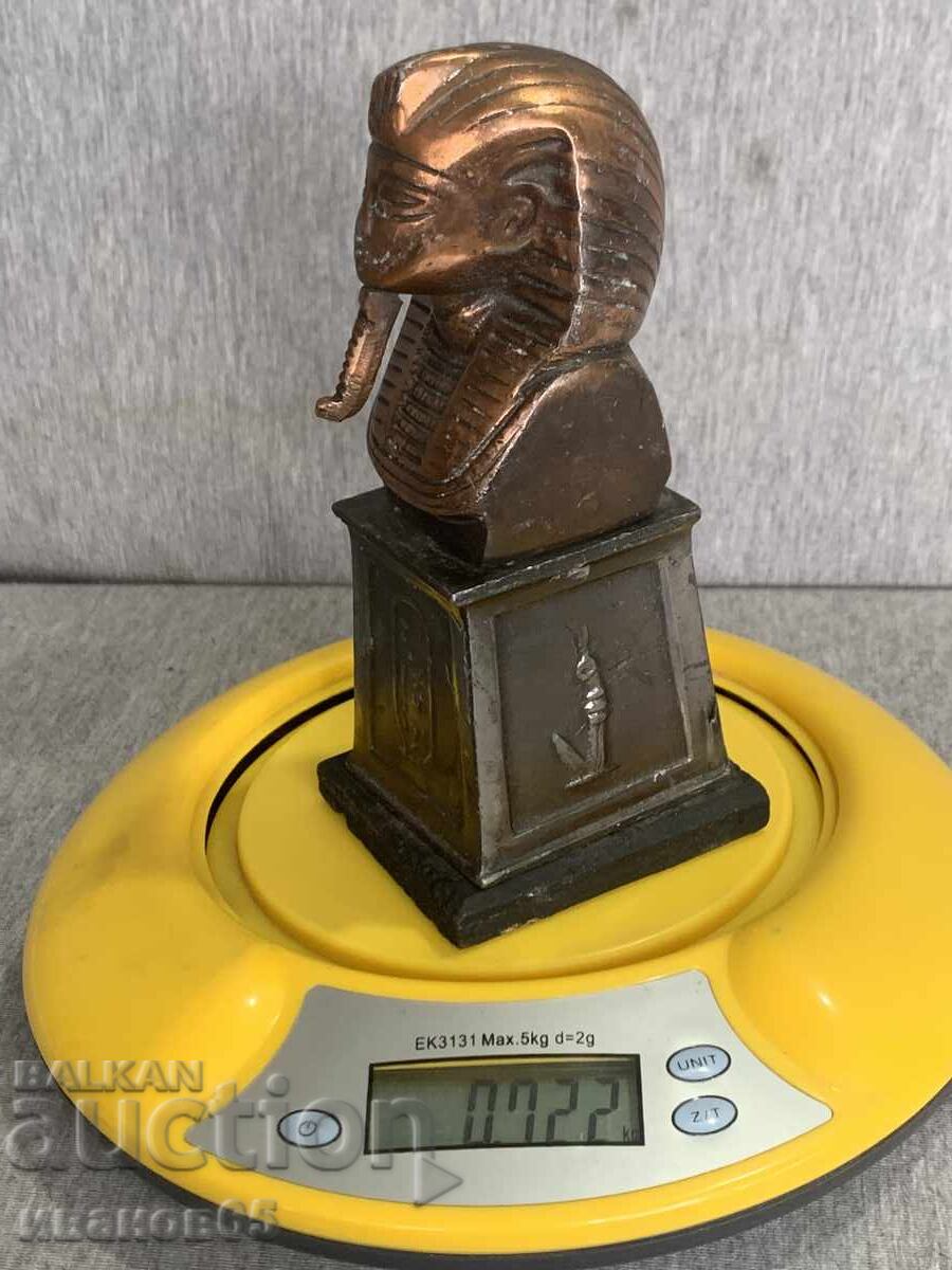 Auction Figure statue of a pharaoh Auction Figure statue of a pharaoh