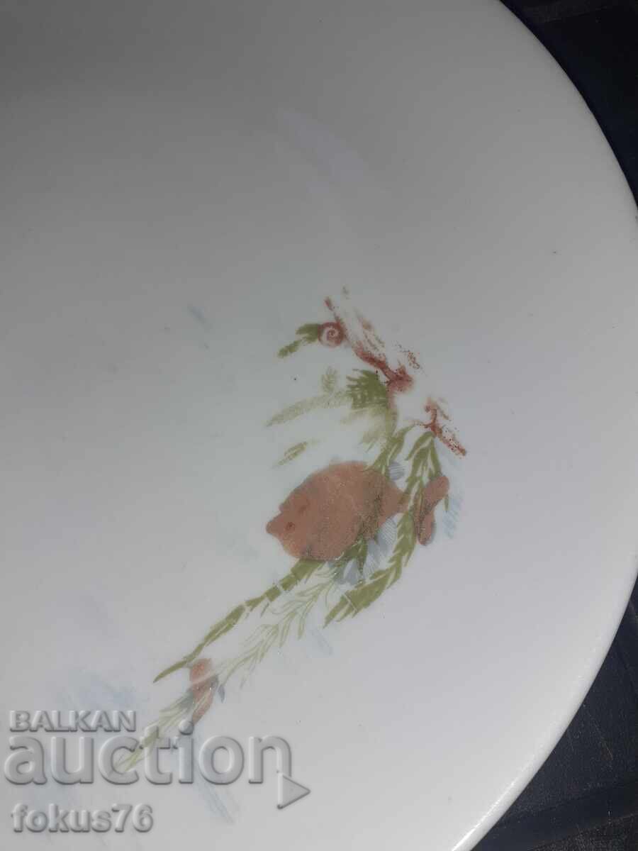 Bulgarian children's porcelain - lot of two plates - 6 Bulgarian children's porcelain - lot of two plates - 6