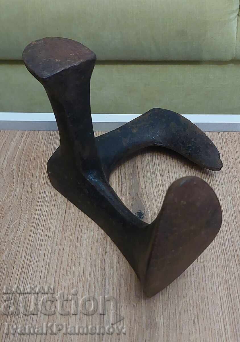 Shoemaker's anvil with price € 17.90 | 35.01 BGN Shoemaker's anvil with price € 17.90 | 35.01 BGN