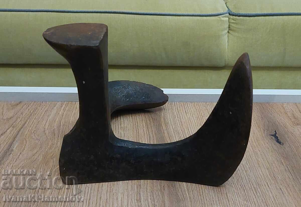 Auction Shoemaker's anvil Auction Shoemaker's anvil
