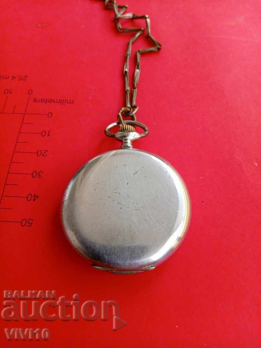 Ceas de buzunar antic Omega cu preț € 190.00 | 371.61 BGN Ceas de buzunar antic Omega cu preț € 190.00 | 371.61 BGN