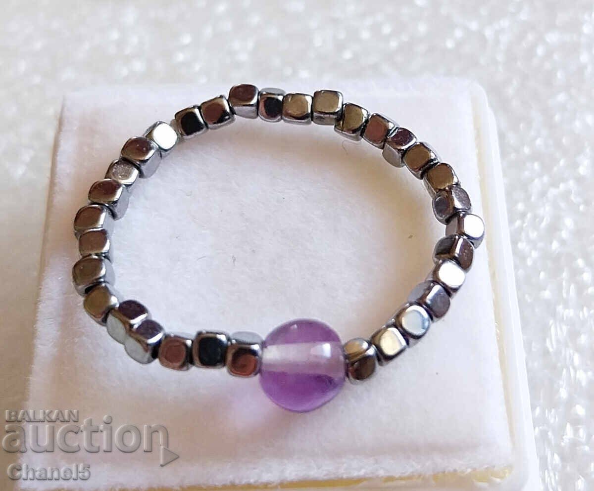 НЕЖЕН ПРЪСТЕН С ЕСТЕСТВЕН АМЕТИСТ И СТОМАНА (950) с цена 17.00 лв. | € 8.69