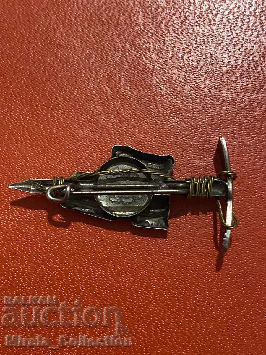 Σοσιαλιστικό τουριστικό σήμα, αξίνα και παπούτσι, BTS (BTA) με τιμή 9.00 BGN | € 4.60