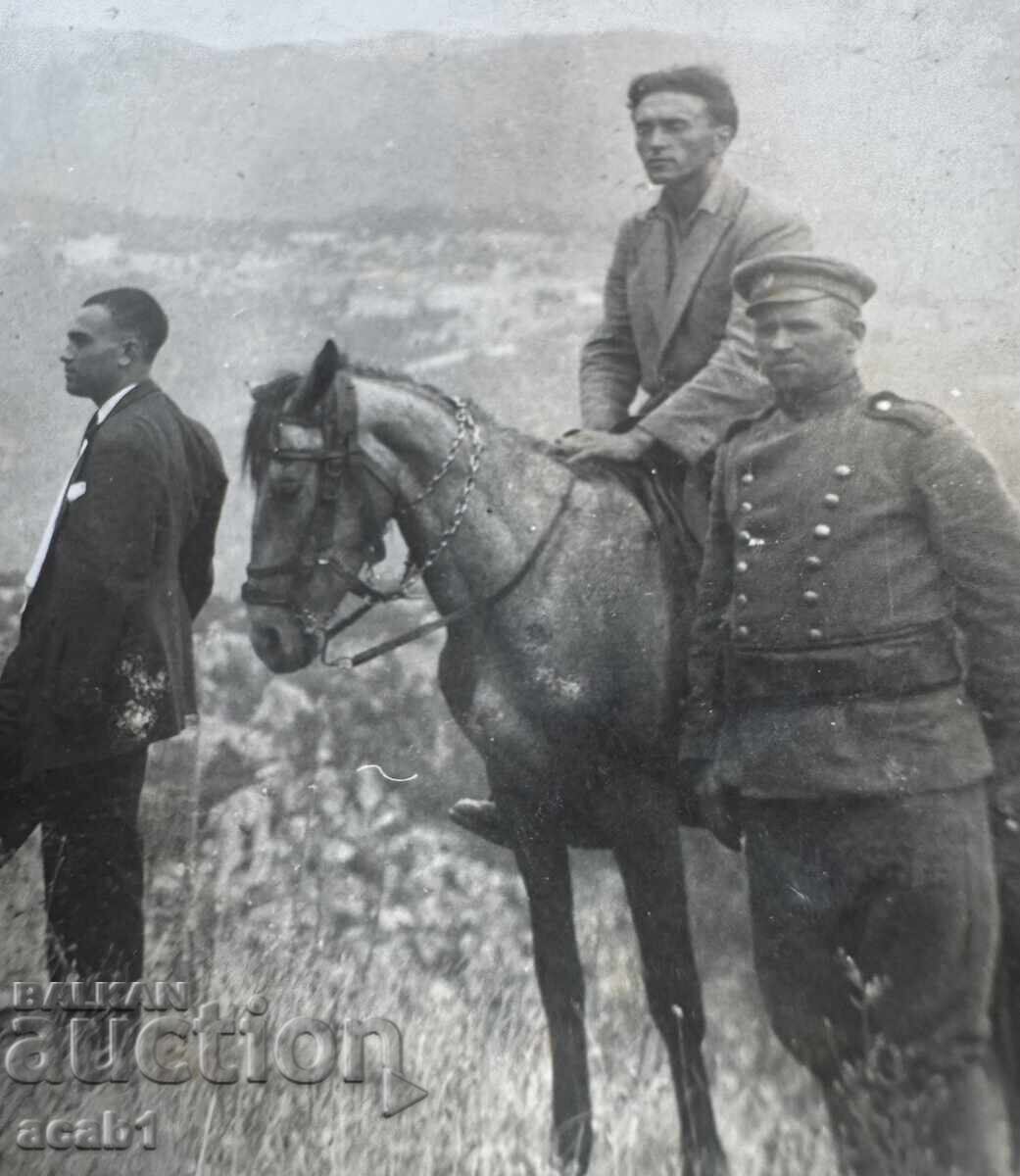 Аукцион Излет Стражари Пушки