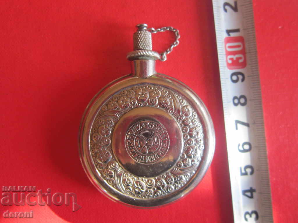 Amazing bottle bottle perfume label