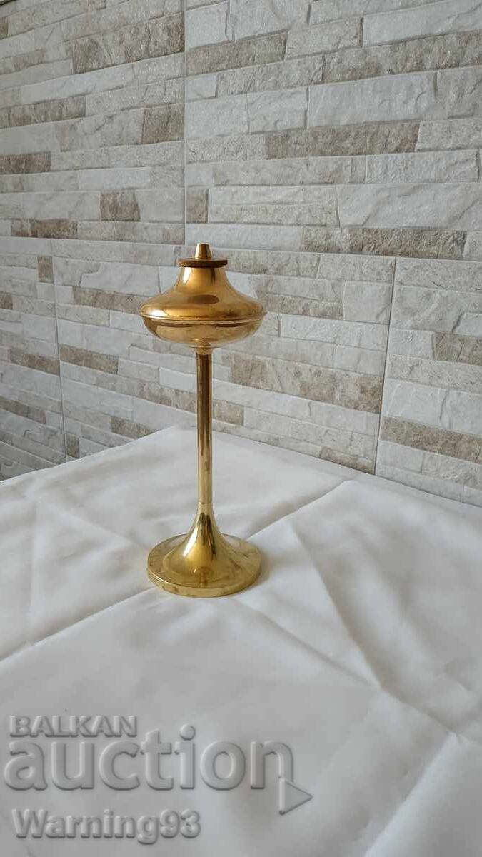 Auction Old brass oil lamp - Handmade Denmark - 1960" Auction Old brass oil lamp - Handmade Denmark - 1960"