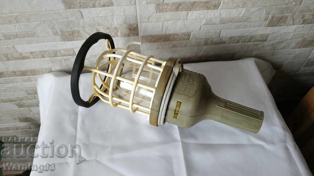Licitație Lampă industrială mobilă (rezistentă la umiditate și explozie)