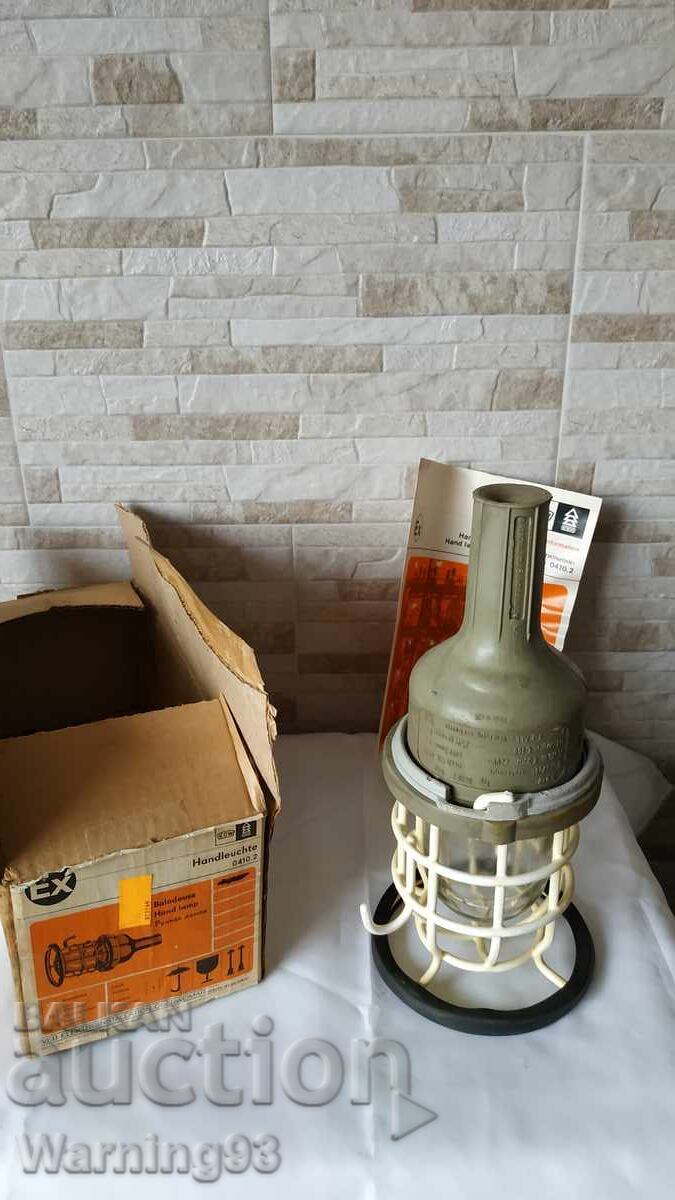 Lampă industrială mobilă (rezistentă la umiditate și explozie)