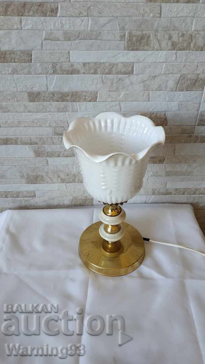 Delivery of Old brass table lamp - bedside lamp - Antique Delivery of Old brass table lamp - bedside lamp - Antique