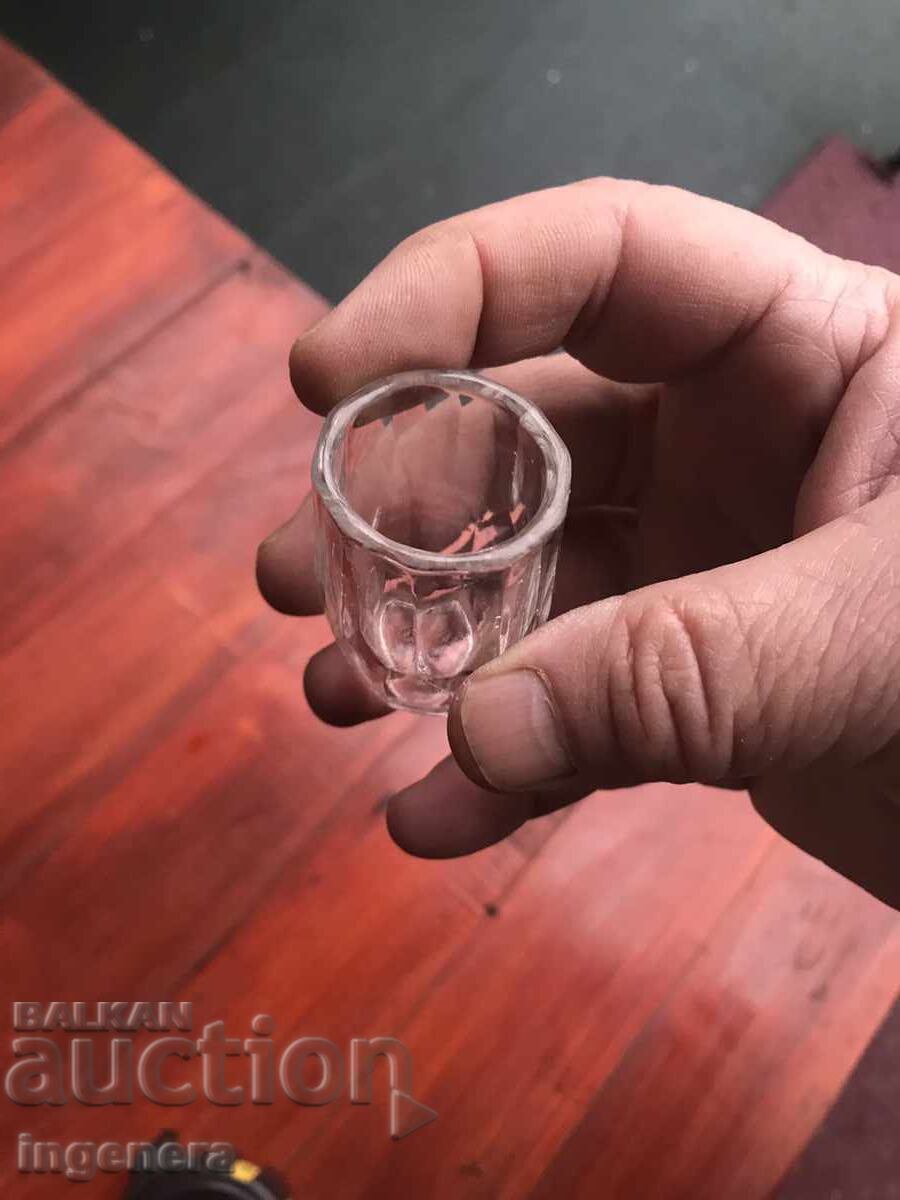 Delivery of GLASS CUP RELIEF MINI FOR RAKIYA ANTIQUE Delivery of GLASS CUP RELIEF MINI FOR RAKIYA ANTIQUE