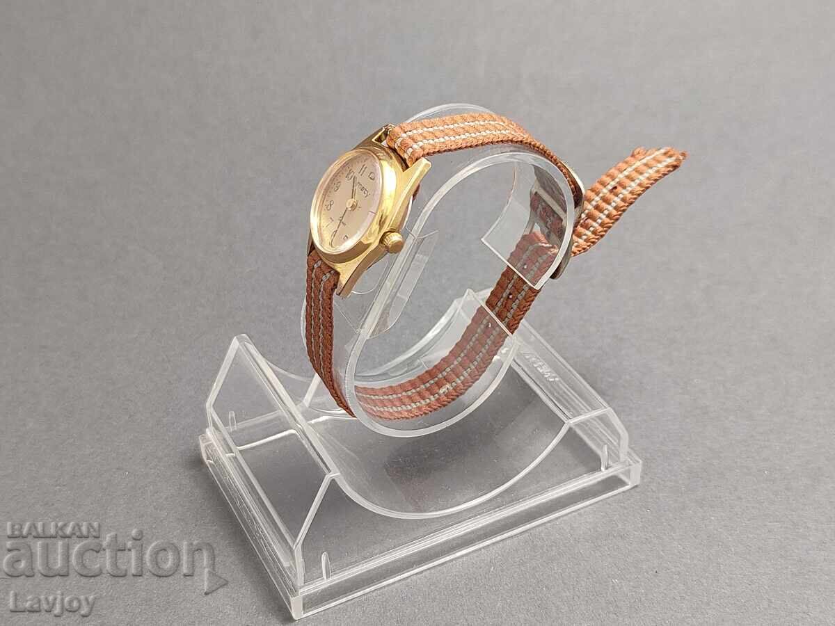 Delivery of Maty quartz ladies watch Delivery of Maty quartz ladies watch