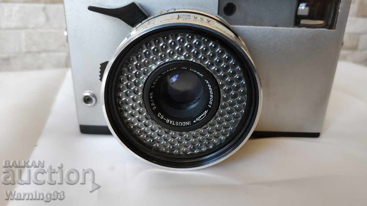 Auction Old mechanical camera Zorki 10 - USSR Auction Old mechanical camera Zorki 10 - USSR