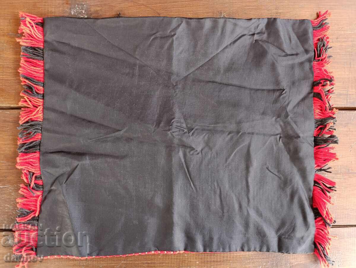 Delivery of Very Old Hand-Woven Embroidered Pillowcase Tavern - LIKE NEW! Delivery of Very Old Hand-Woven Embroidered Pillowcase Tavern - LIKE NEW!