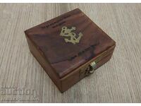 Cutie din lemn, feronerie alamă, pentru cunoscători