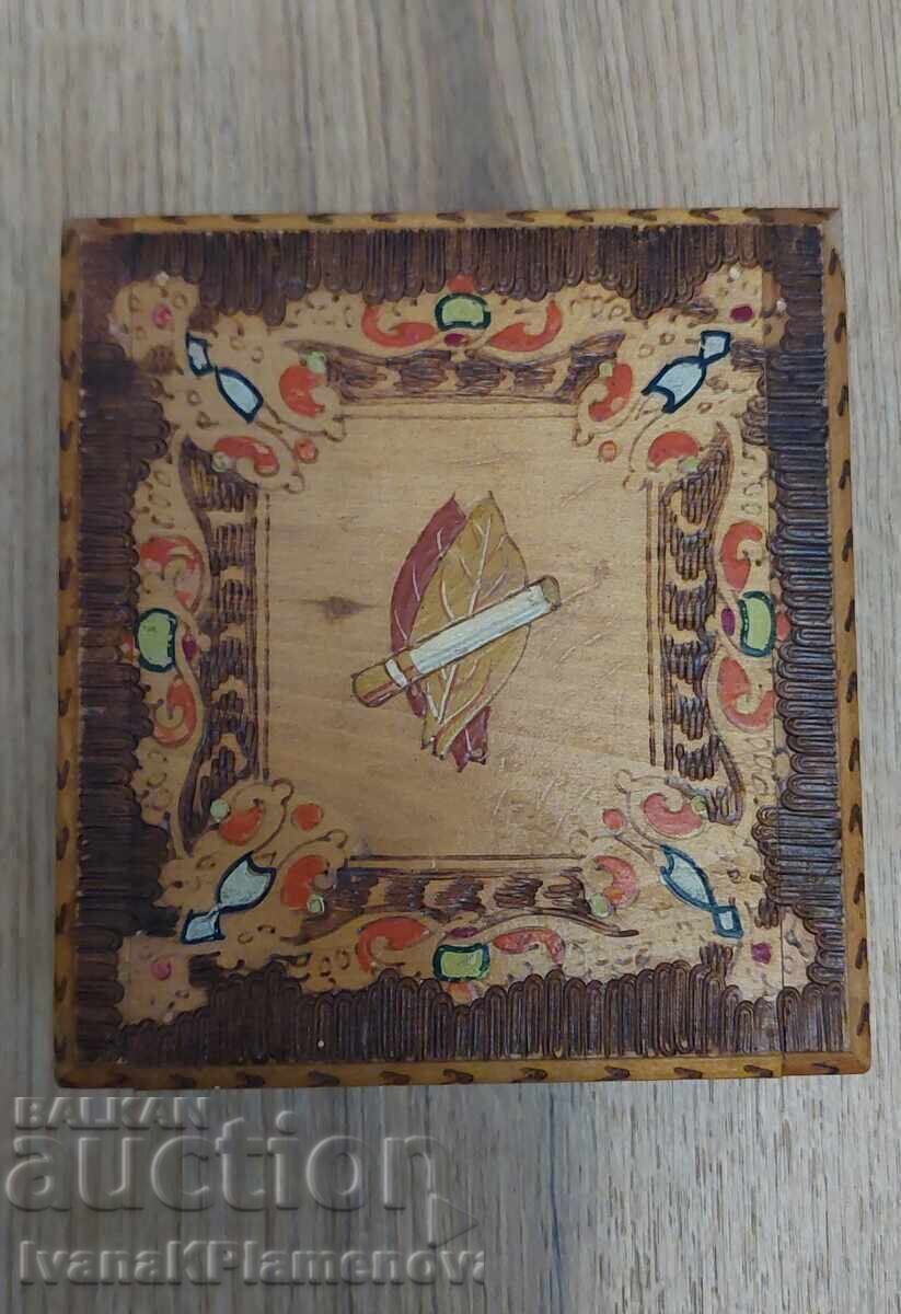 Παράδοση Πυρογραφημένο ξύλινο κουτί για συλλέκτες