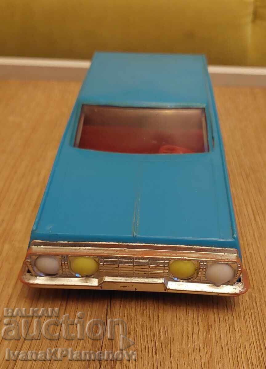 Количка играчка от соца за колекционери с цена € 16.00 | 31.29 лв.