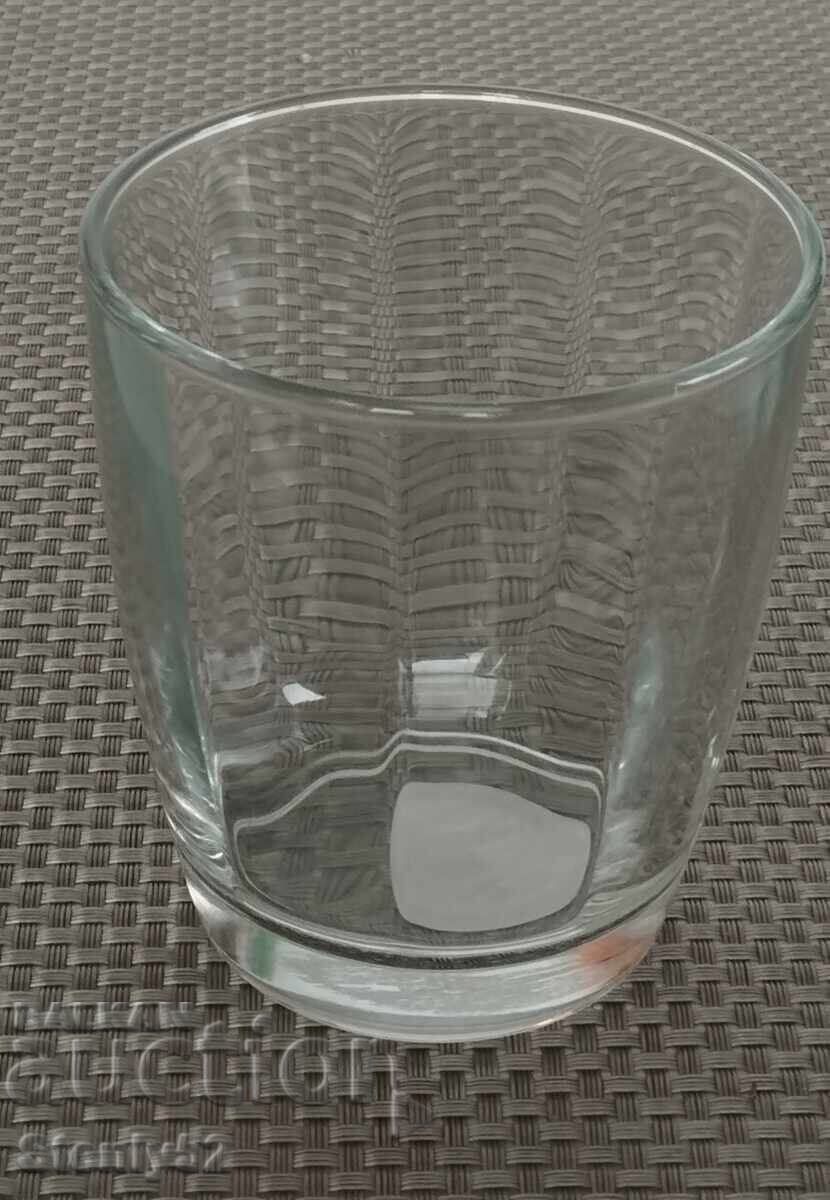 Pahar de whisky cu sticlă groasă BAYER cu preț 5.00 BGN | € 2.56 Pahar de whisky cu sticlă groasă BAYER cu preț 5.00 BGN | € 2.56