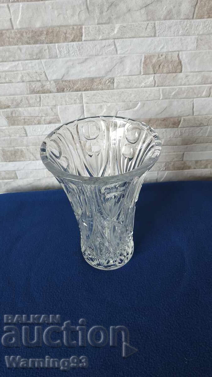 Large crystal vase - Kitka Plant - 22 cm with price 42.00 BGN | € 21.47 Large crystal vase - Kitka Plant - 22 cm with price 42.00 BGN | € 21.47