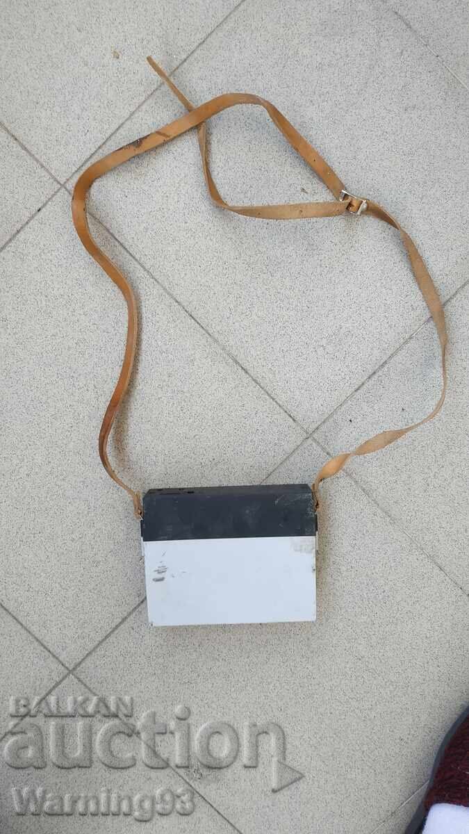 Baterie veche de acumulator pentru aparat foto - URSS Baterie veche de acumulator pentru aparat foto - URSS