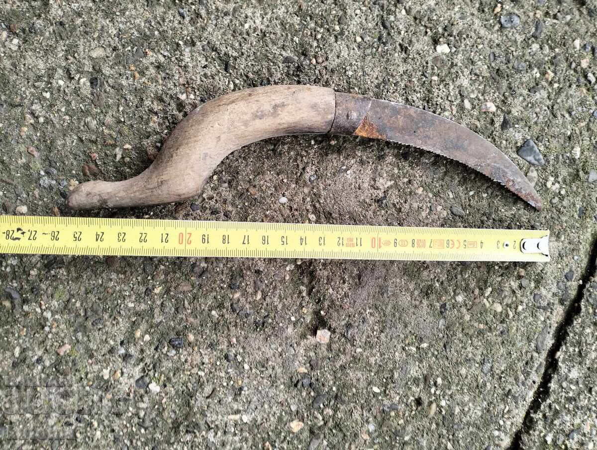 Стар ръчен сгъваем трион с цена 9.99 лв. | € 5.11 Стар ръчен сгъваем трион с цена 9.99 лв. | € 5.11