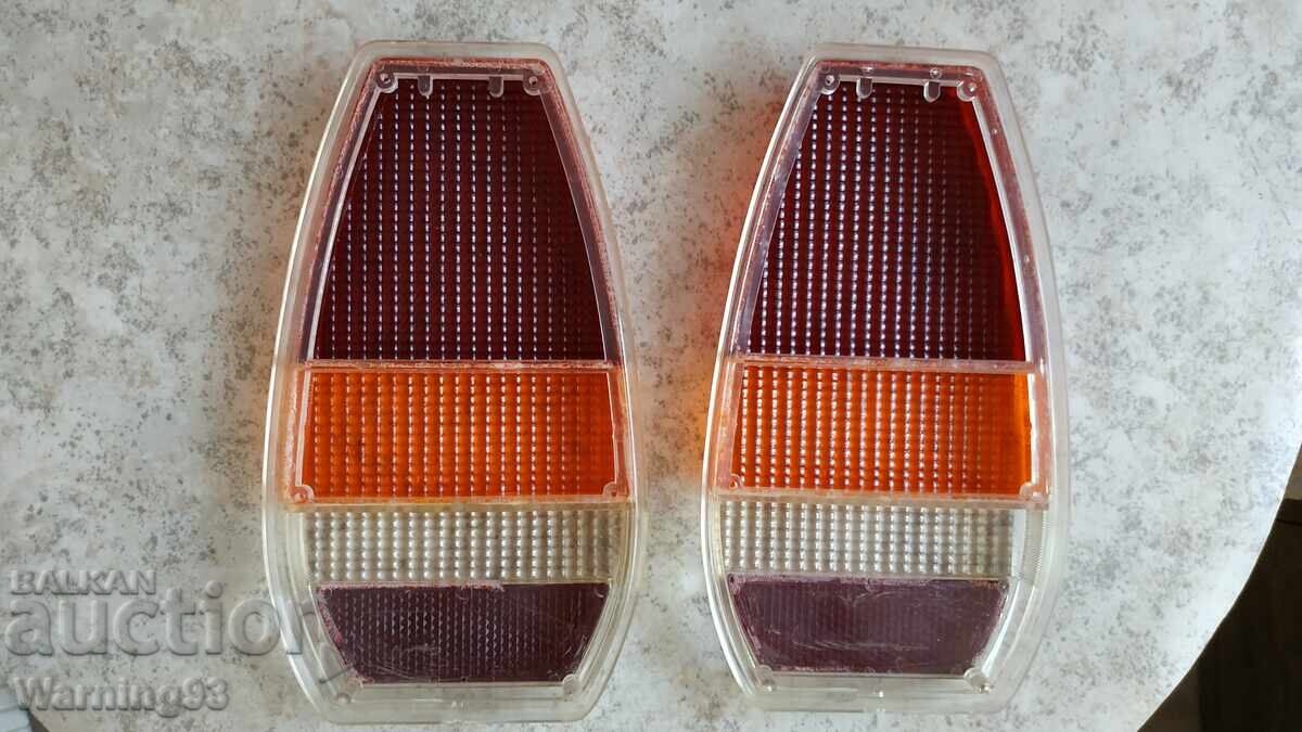 Auction Set of tail lights (stop lights) for Skoda 105 / 120 - New Auction Set of tail lights (stop lights) for Skoda 105 / 120 - New