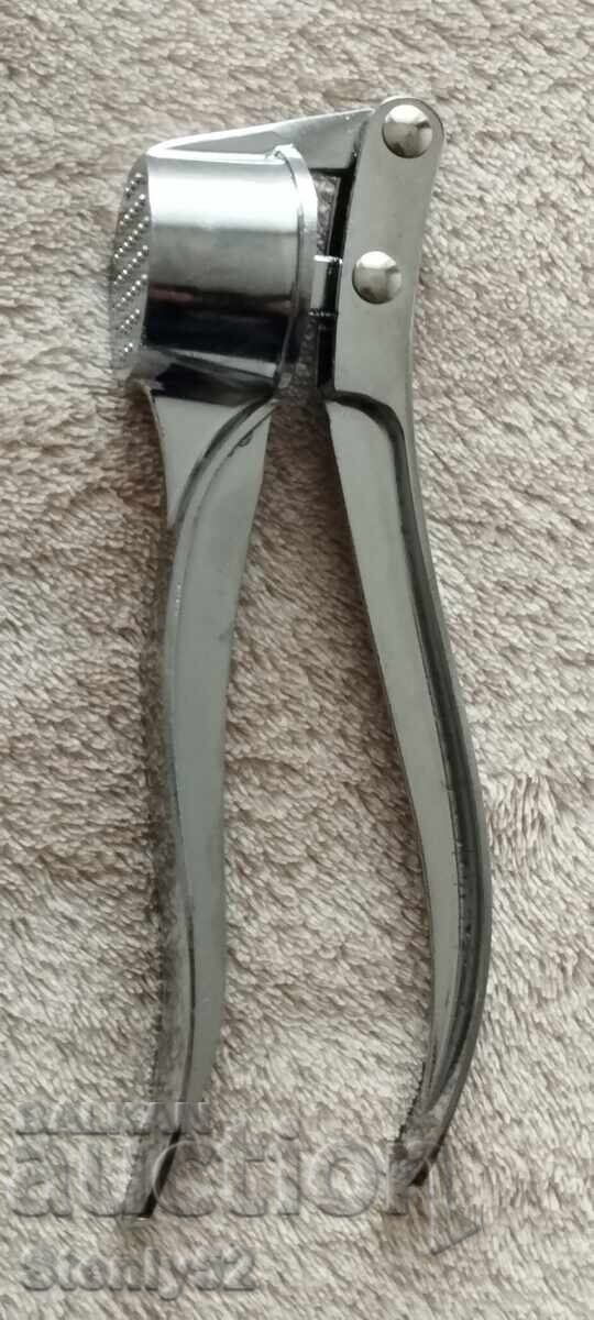 Garlic press - new Garlic press - new