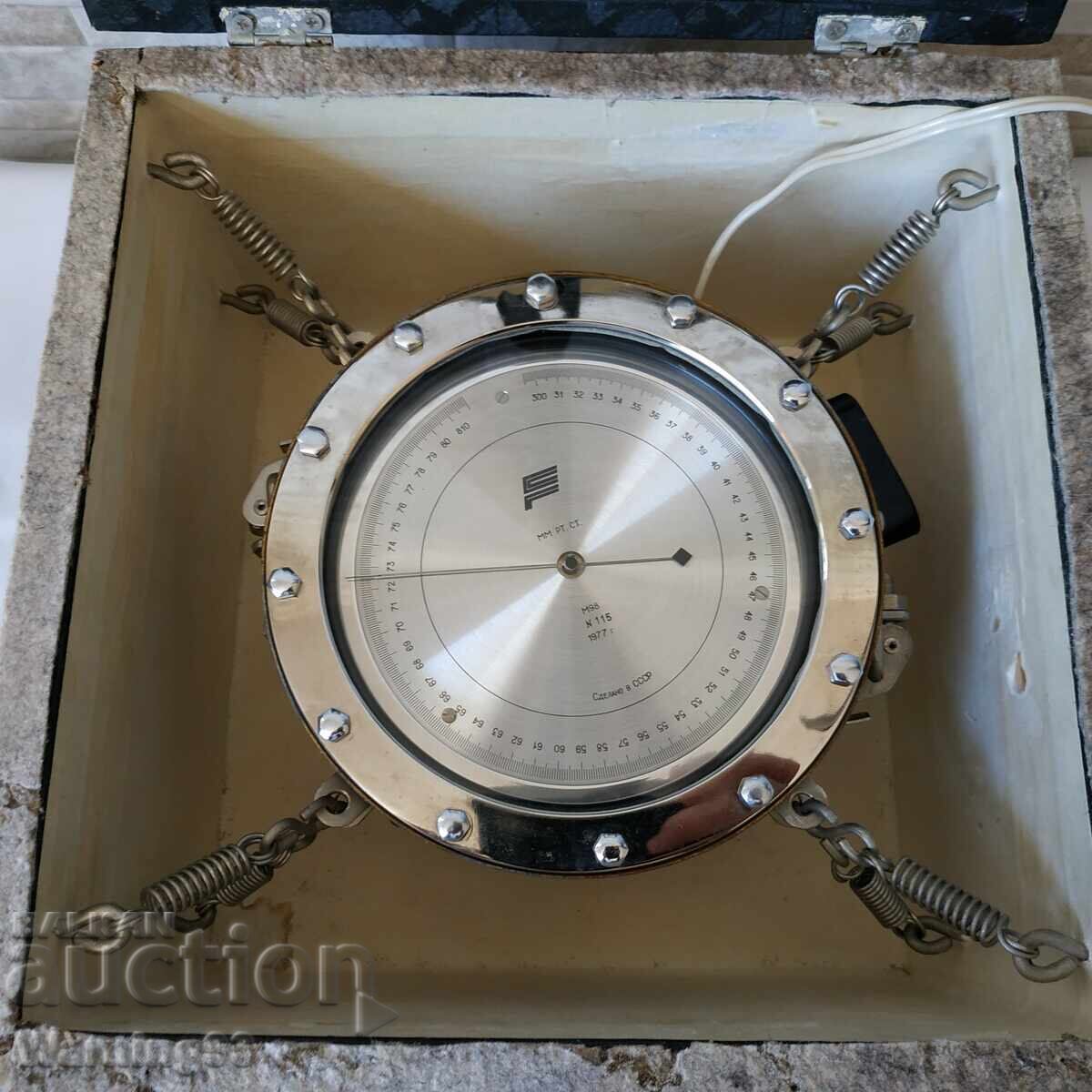 Παλιό στρατιωτικό βαρόμετρο Μ-98 + κουτί και οδηγίες - 1977 με τιμή € 140.00 | 273.82 BGN