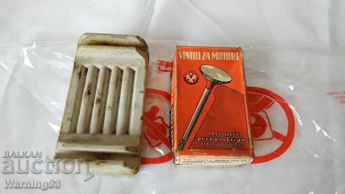 Valve set for Skoda S100 and 1000MB - New Valve set for Skoda S100 and 1000MB - New