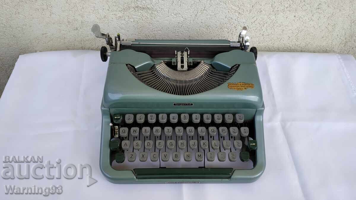 Аукцион Пишеща машина Imperial Good Companion 4 - Made in England Аукцион Пишеща машина Imperial Good Companion 4 - Made in England