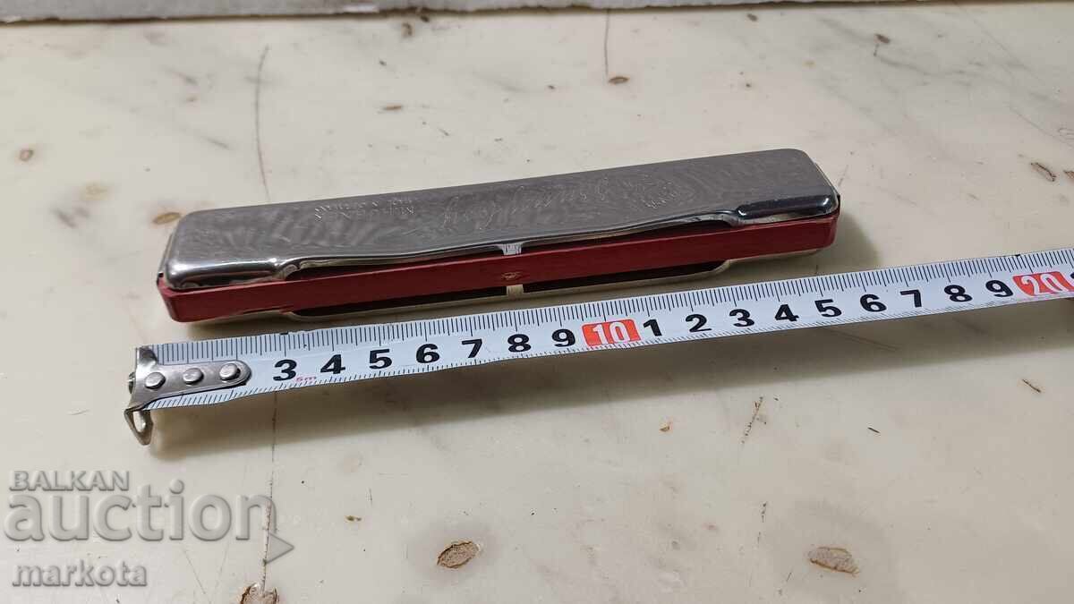 Немска хармоника -,,Hohner " с цена € 12.00 | 23.47 лв. Немска хармоника -,,Hohner " с цена € 12.00 | 23.47 лв.