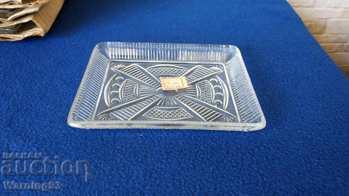 Комплект десертни стъклени чиниики - 6 бр. - Завод Китка с цена 25.00 лв. | € 12.78