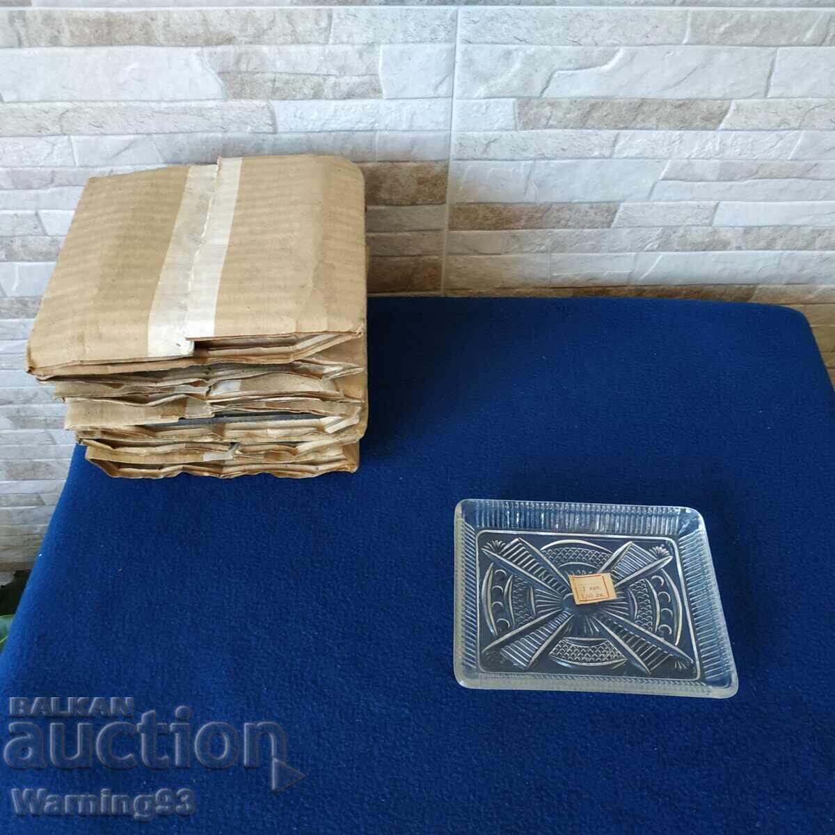 Комплект десертни стъклени чиниики - 6 бр. - Завод Китка - 6