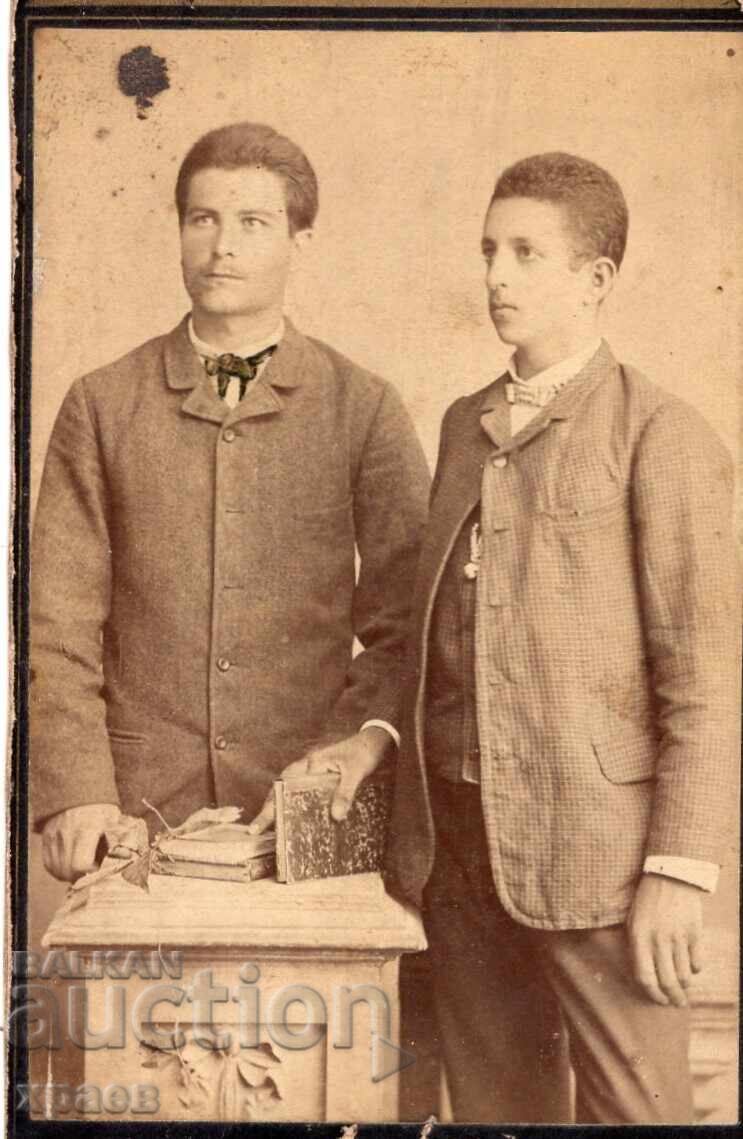 СТАРА ФОТОГРАФИЯ - КАРТОН - КАРЛО АЛБРЕХТ – ВАРНА - М2717 СТАРА ФОТОГРАФИЯ - КАРТОН - КАРЛО АЛБРЕХТ – ВАРНА - М2717